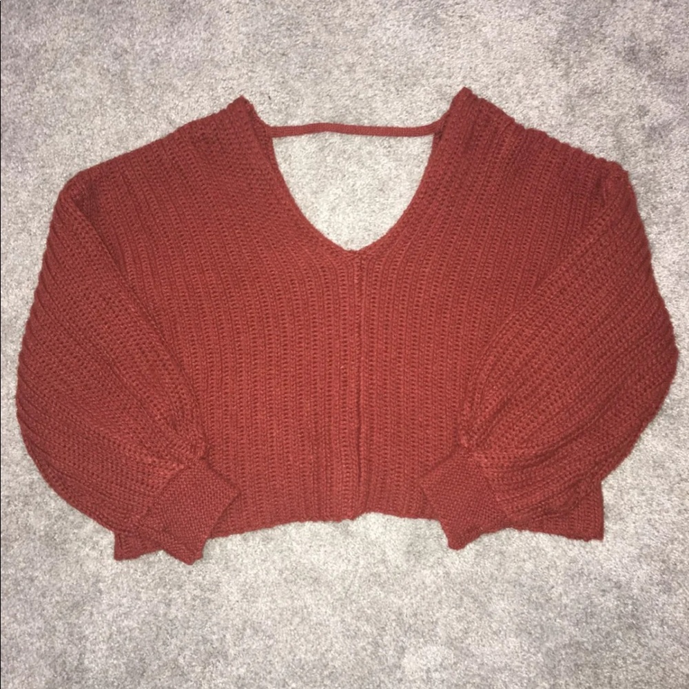 Forever 21 V neck cropped sweater